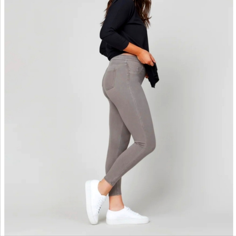 Spanx NWT medium regular jeggings